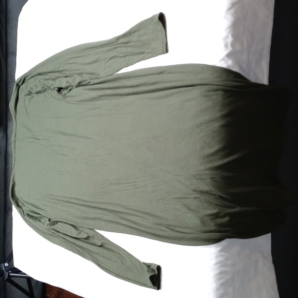Fashion nova forest green long sleeved dress - Picture 5 of 7